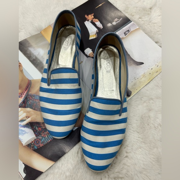 Tod's Moccasins. Striped canvas upper, leather interior and non-slip outsole. - Picture 4 of 8